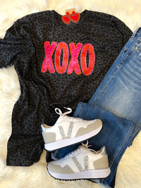 XOXO Leopard Tee (S-2XL)