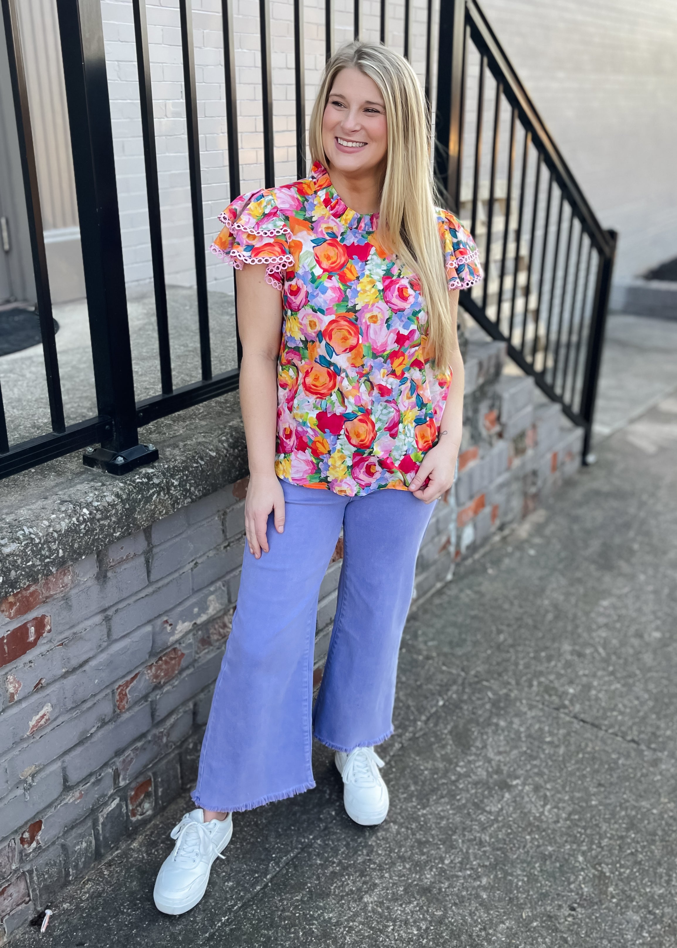 In the Right Place Top (S-XL)