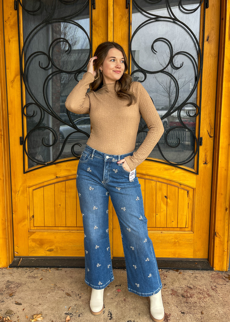 Petal Perspective Tummy Control Cropped Embroidered Risen Jeans