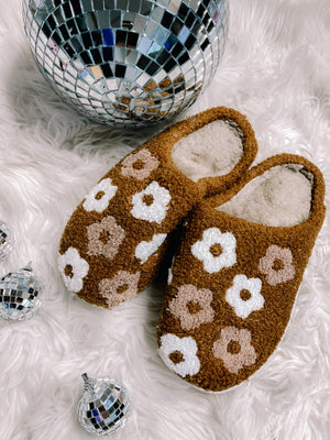 Neutral Daisy Slippers