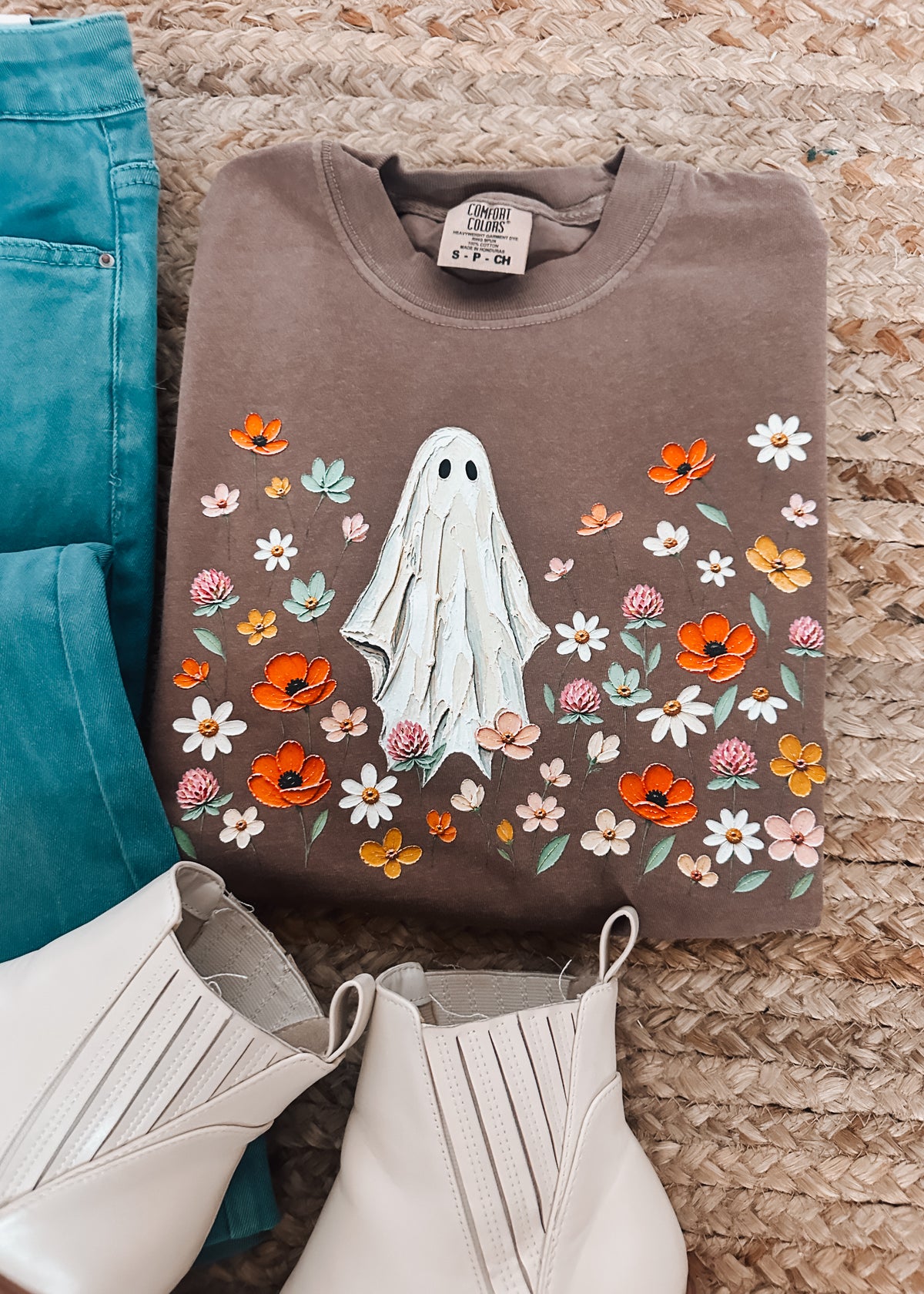 Wildflower Ghost Graphic Tee (S-2XL)