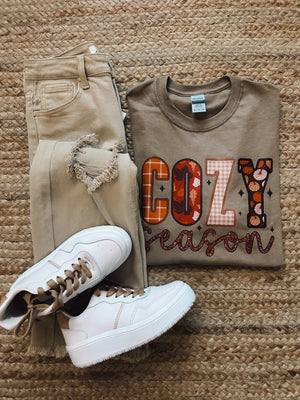 Cozy Season Graphic Tee (S-2XL)