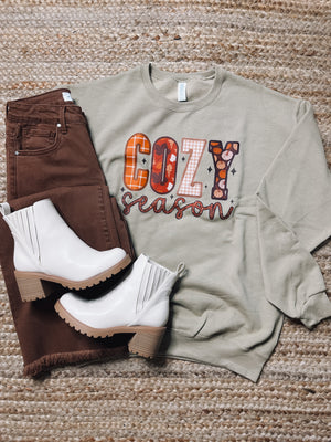 Cozy Season Sweatshirt (S-2XL)