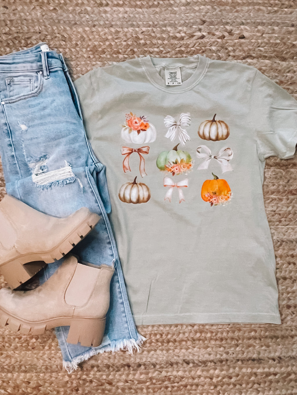 Pumpkin Bow Grid Graphic Tee (S-2XL)