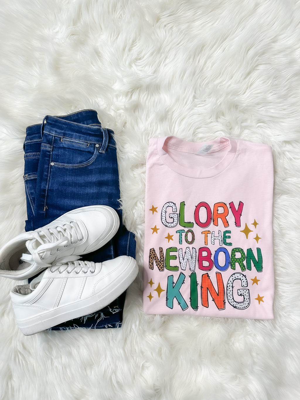 Glory To The Newborn King Graphic Tee (XS-3XL)