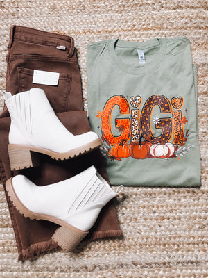 GiGi Pumpkin Fall Graphic Tee (S-2XL)