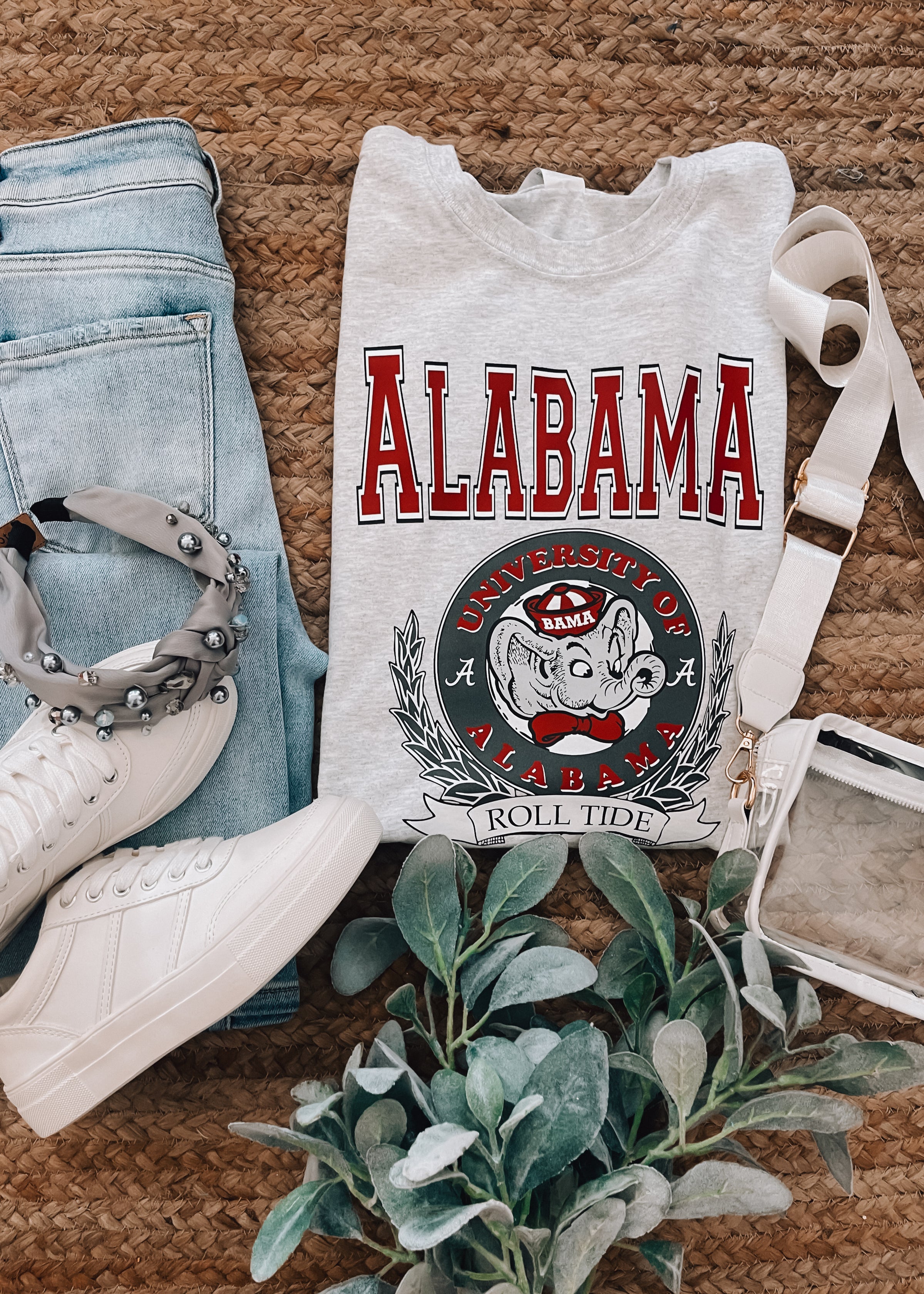Alabama Vintage Team Graphic Tee (S-2XL)