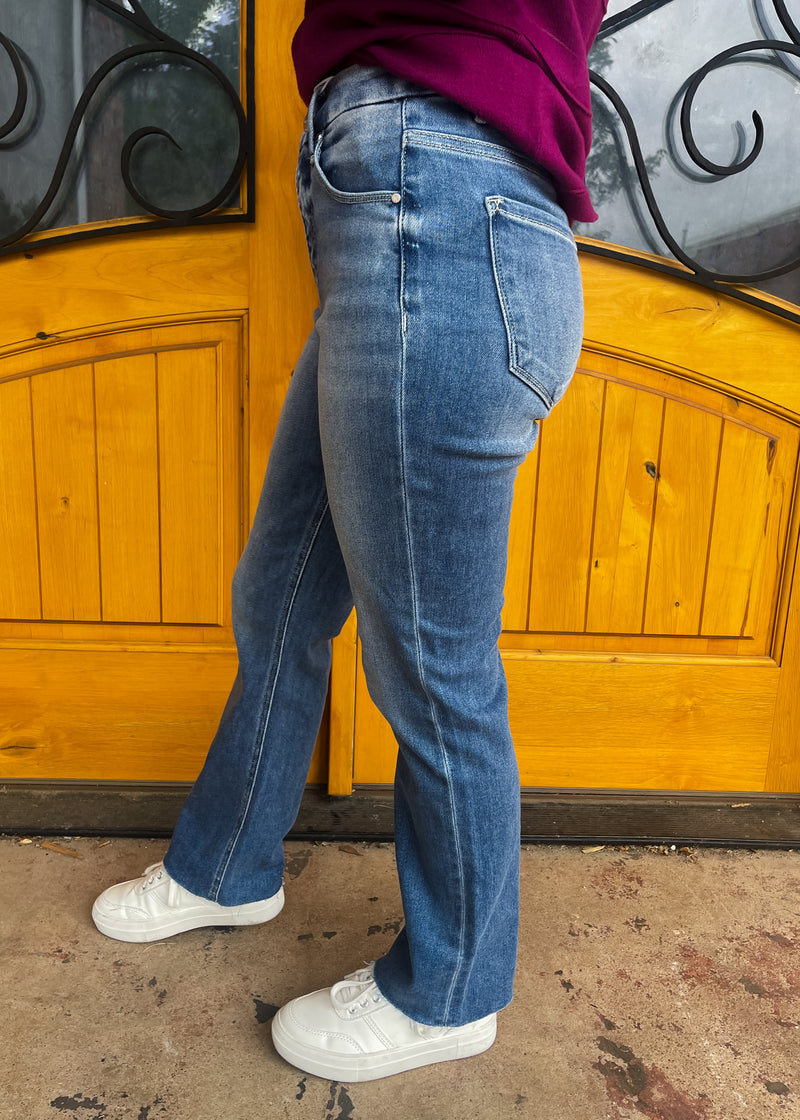 Made My Day Tummy Control Straight- Risen Jeans