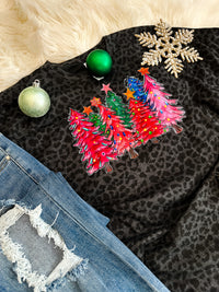 Funky Christmas Leopard Tee (S-2XL)