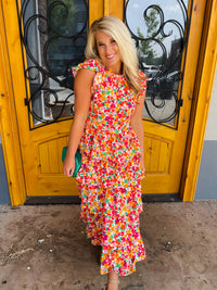 Live out your dream date in this sassy yet classy Dreamy Date Midi Dress! Featuring a round neckline, a floral print, and a tiered bottom, you'll be the talk of the town in this midi length cutie! Plus the back zip up closure for a snug and flattering fit! Perfect for any occasion, it's time to get ready for a night out with your BFFs. Now, let's get our midi on!