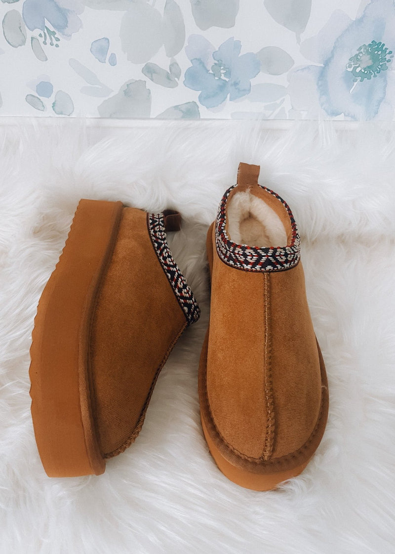 On Cloud Nine Slippers - Tan