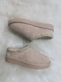 On Cloud Nine Slippers - Beige/Smaller Platform