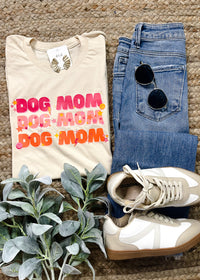 Retro Dog Mom Graphic Tee (S-2XL)