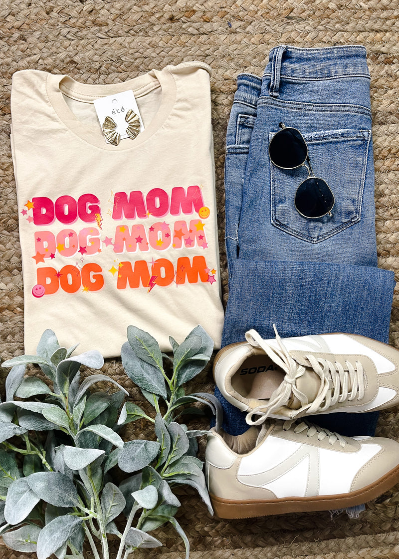 Retro Dog Mom Graphic Tee (S-2XL)