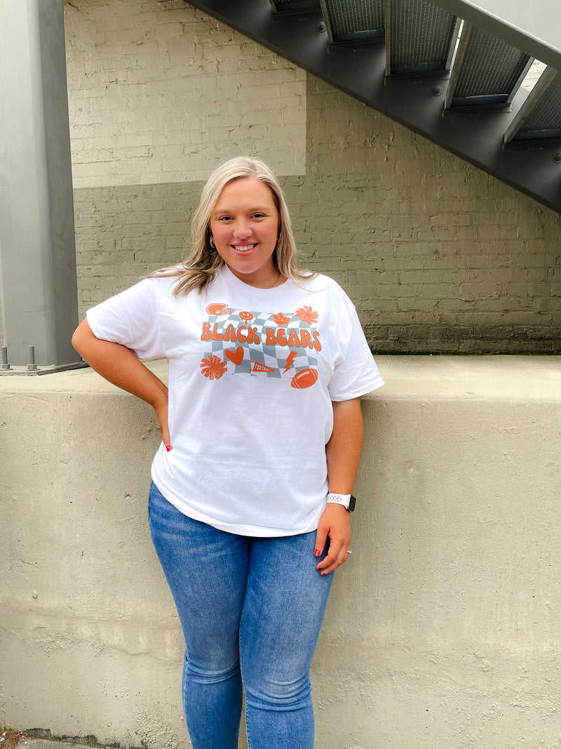 Stay cool all game day long, and add some retro vibes to your look! This unisex fit graphic tee, featuring black bears design , is your go-to for a cool and classic look.