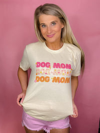 Retro Dog Mom Graphic Tee (S-2XL)