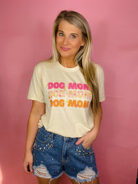 Retro Dog Mom Graphic Tee (S-2XL)