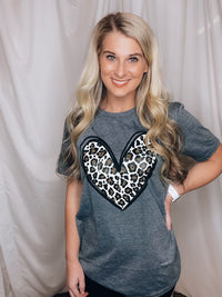 Leopard Heart Tee (S-3XL)