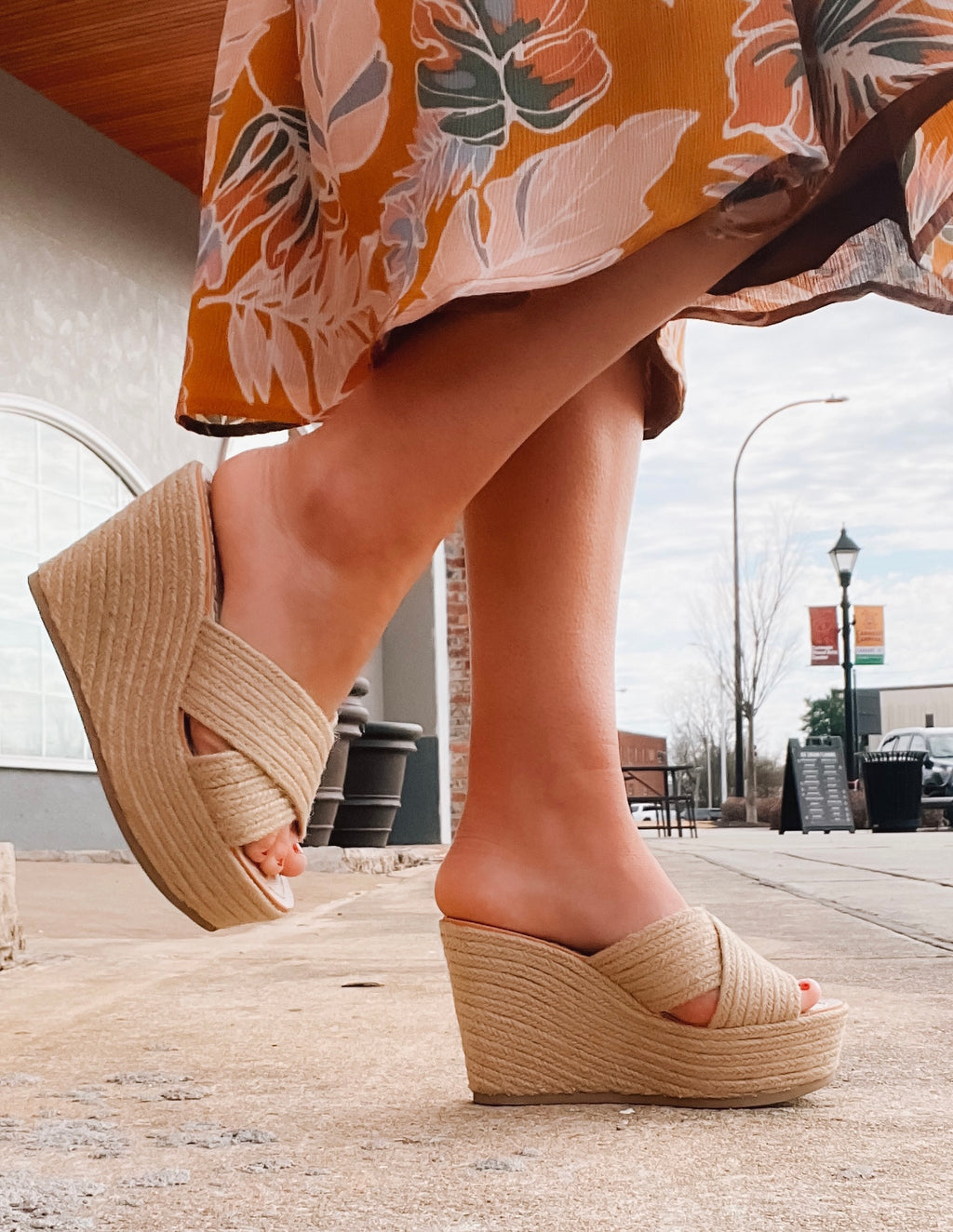 These Cutest Quality Wedges represent the pinnacle of footwear. Crafted from wheat-colored raffia material and featuring a stylish wedge heel, these shoes are perfect for both weekend getaways and special occasions. Their versatile design ensures you'll be able to rock them for any and all occasions.